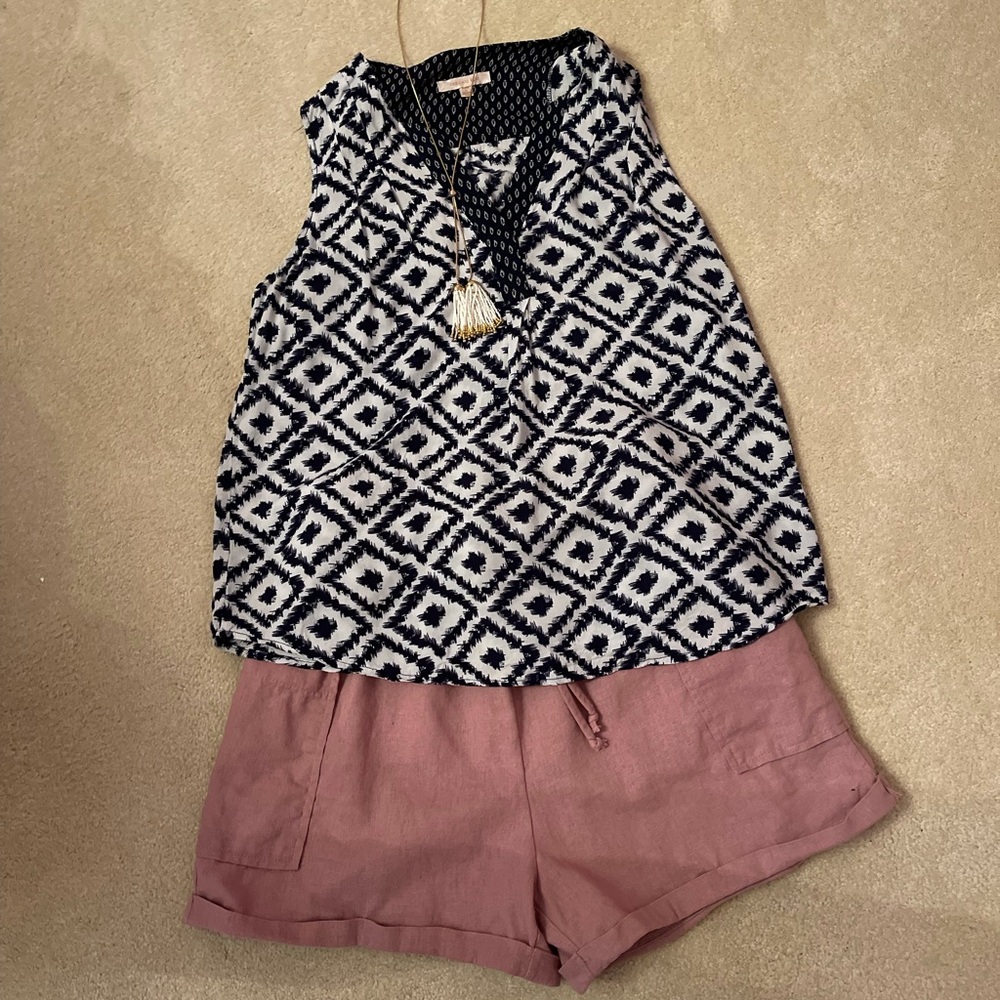 Ladies Pattern Too Size Medium (8-10) - Picture 4 of 4